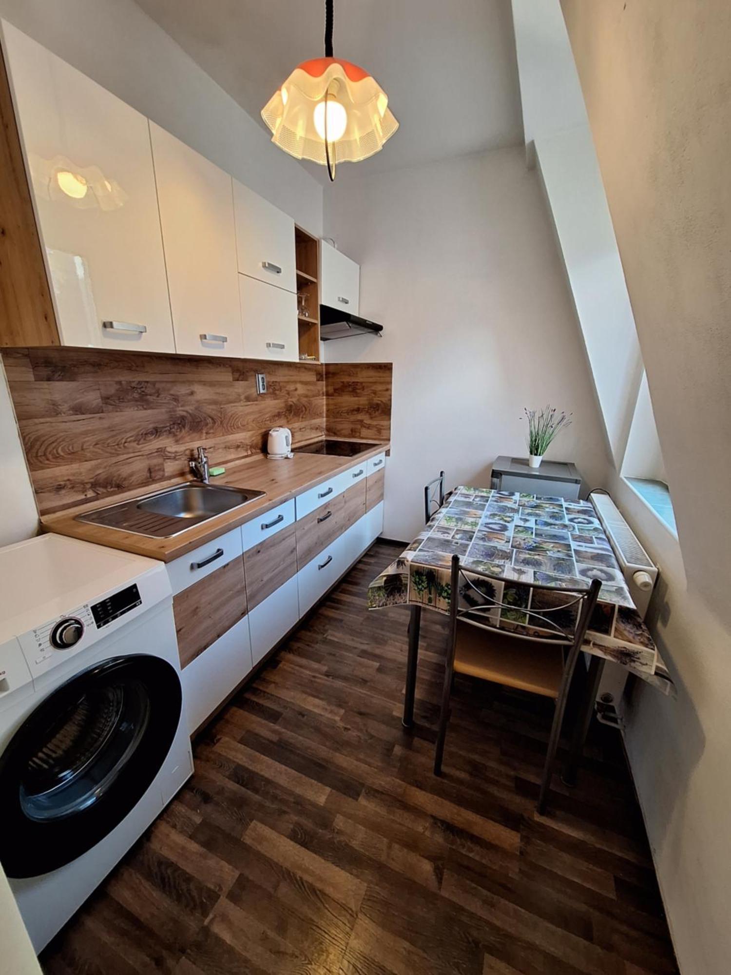 Residence Moravia Apartments カルロヴィ・ヴァリ エクステリア 写真