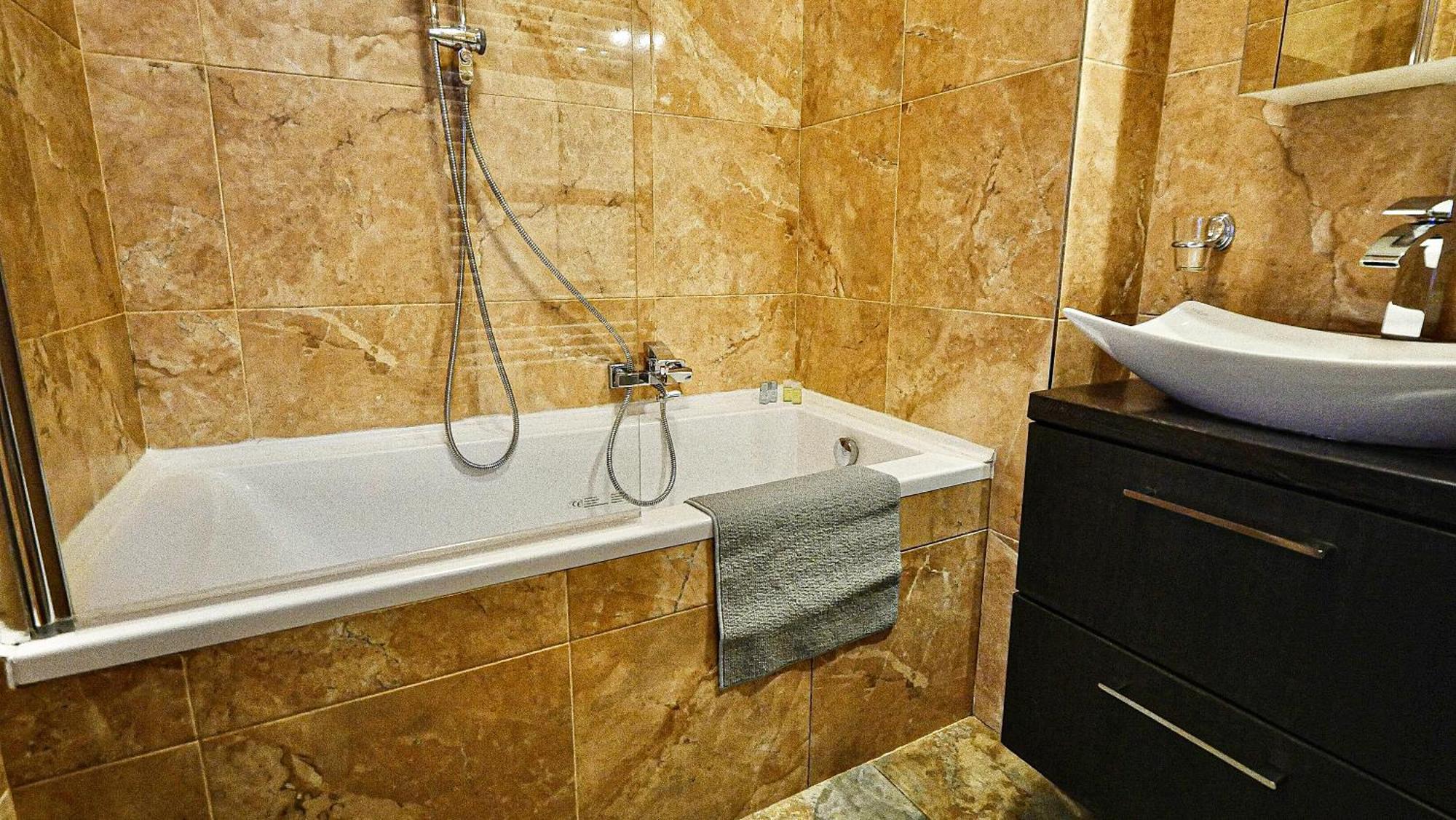 Residence Moravia Apartments カルロヴィ・ヴァリ エクステリア 写真