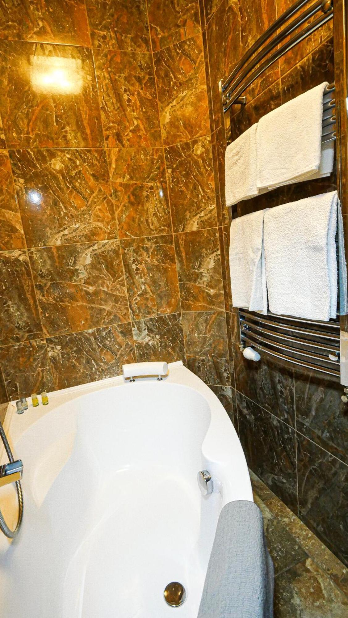 Residence Moravia Apartments カルロヴィ・ヴァリ エクステリア 写真